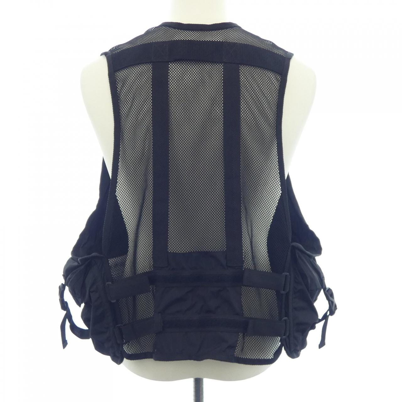 エフシーイー F/CE. F2001FCMVT0001 ベスト