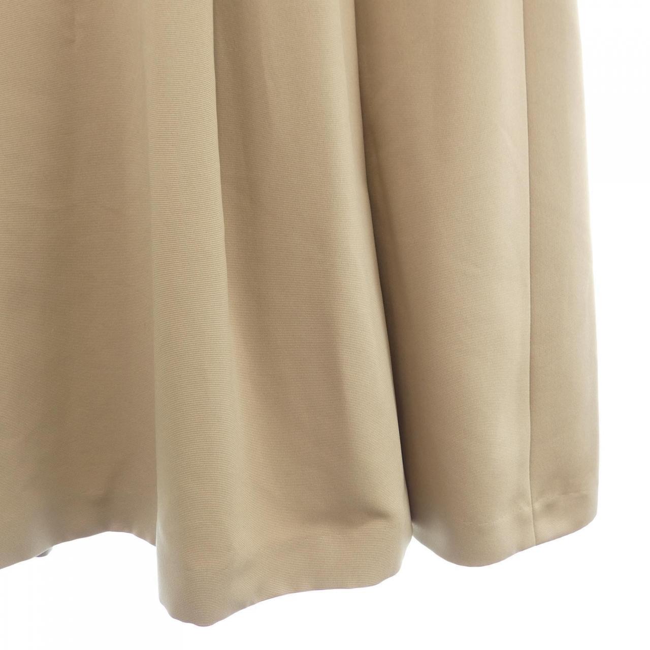 トゥービーシック TO BE CHIC スカート