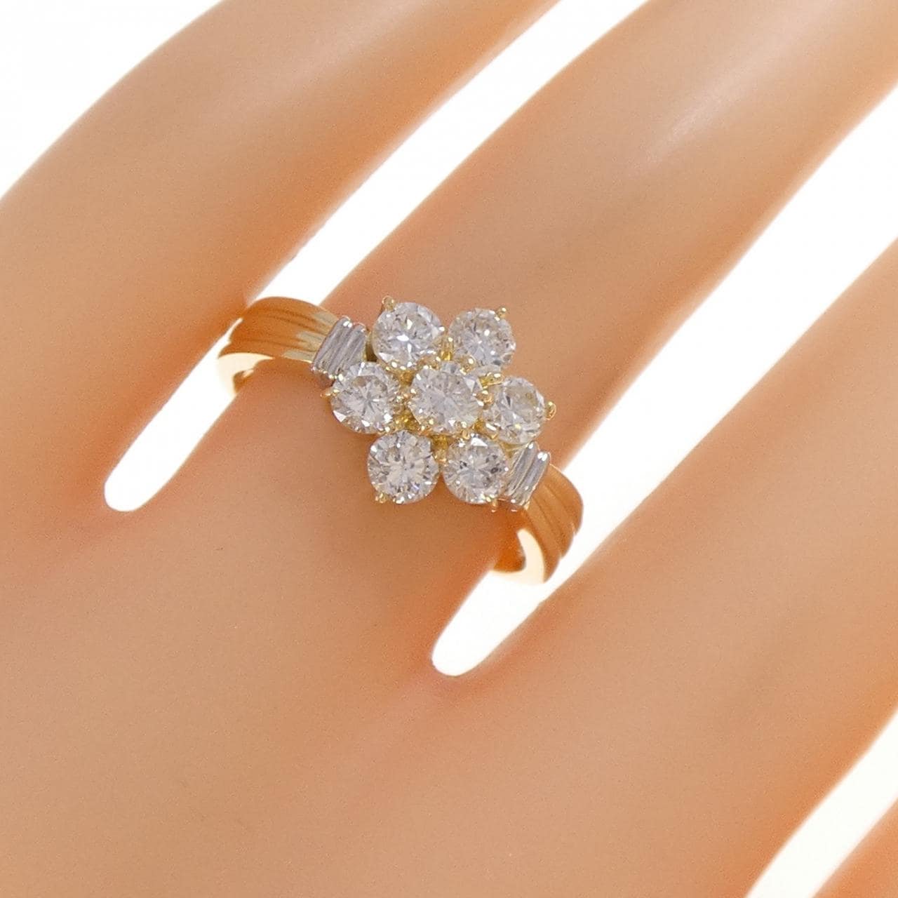 K18YG/PT900 フラワー ダイヤモンド リング 1.01CT