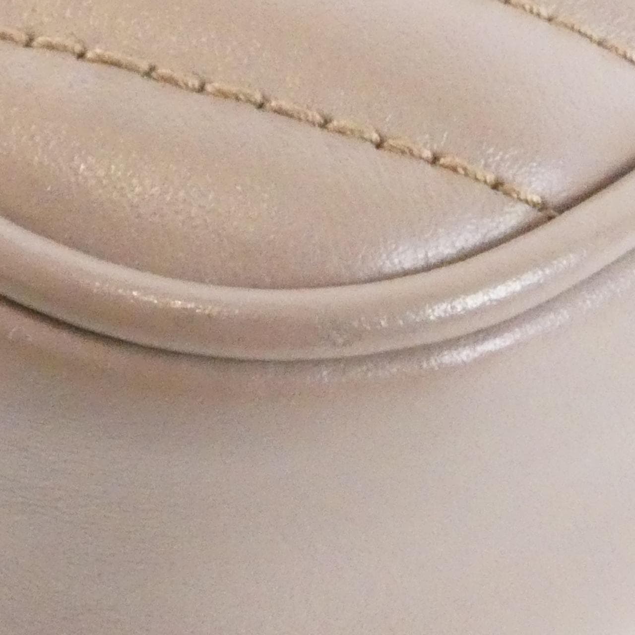 グッチ GG MARMONT 447632 DTD1T ショルダーバッグ