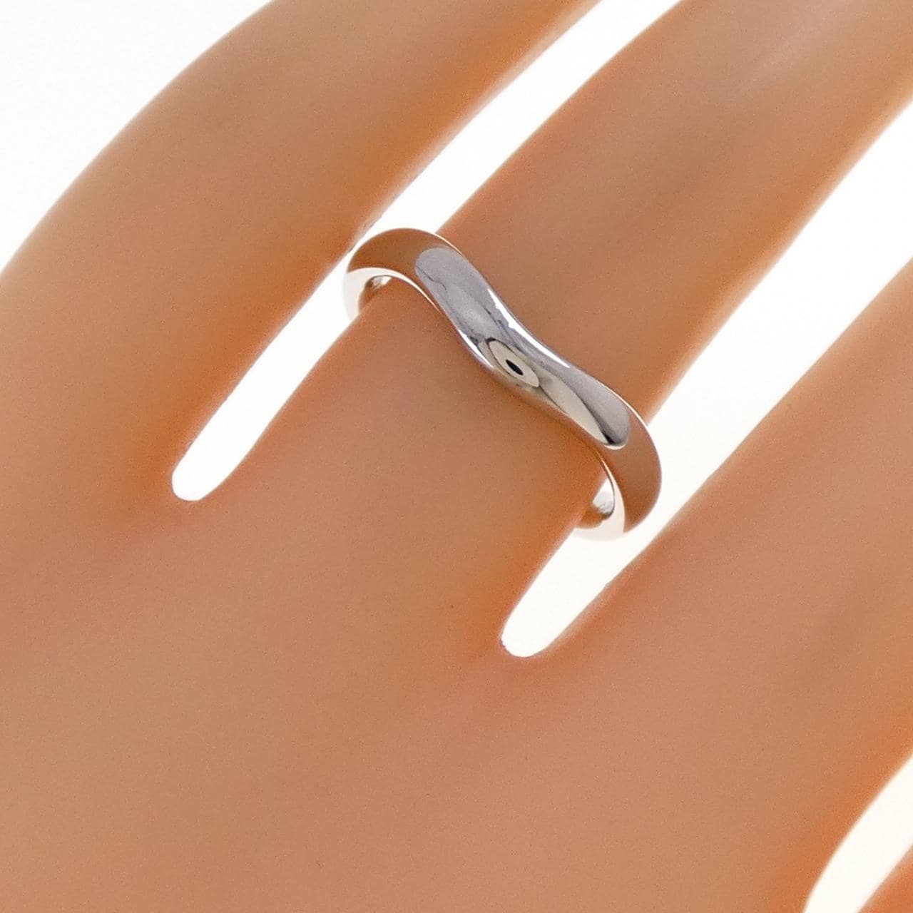 ティファニー カーブド リング