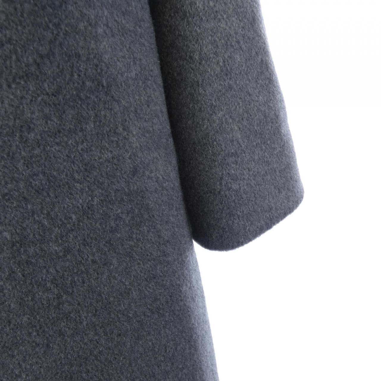 タリアトーレ TAGLIATORE コート