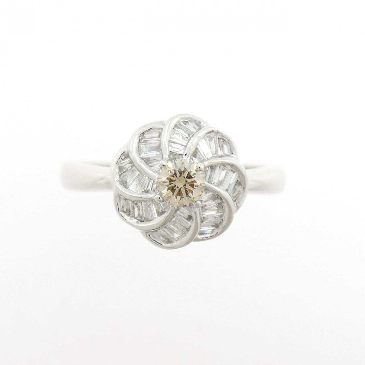 K18WG ダイヤモンド リング