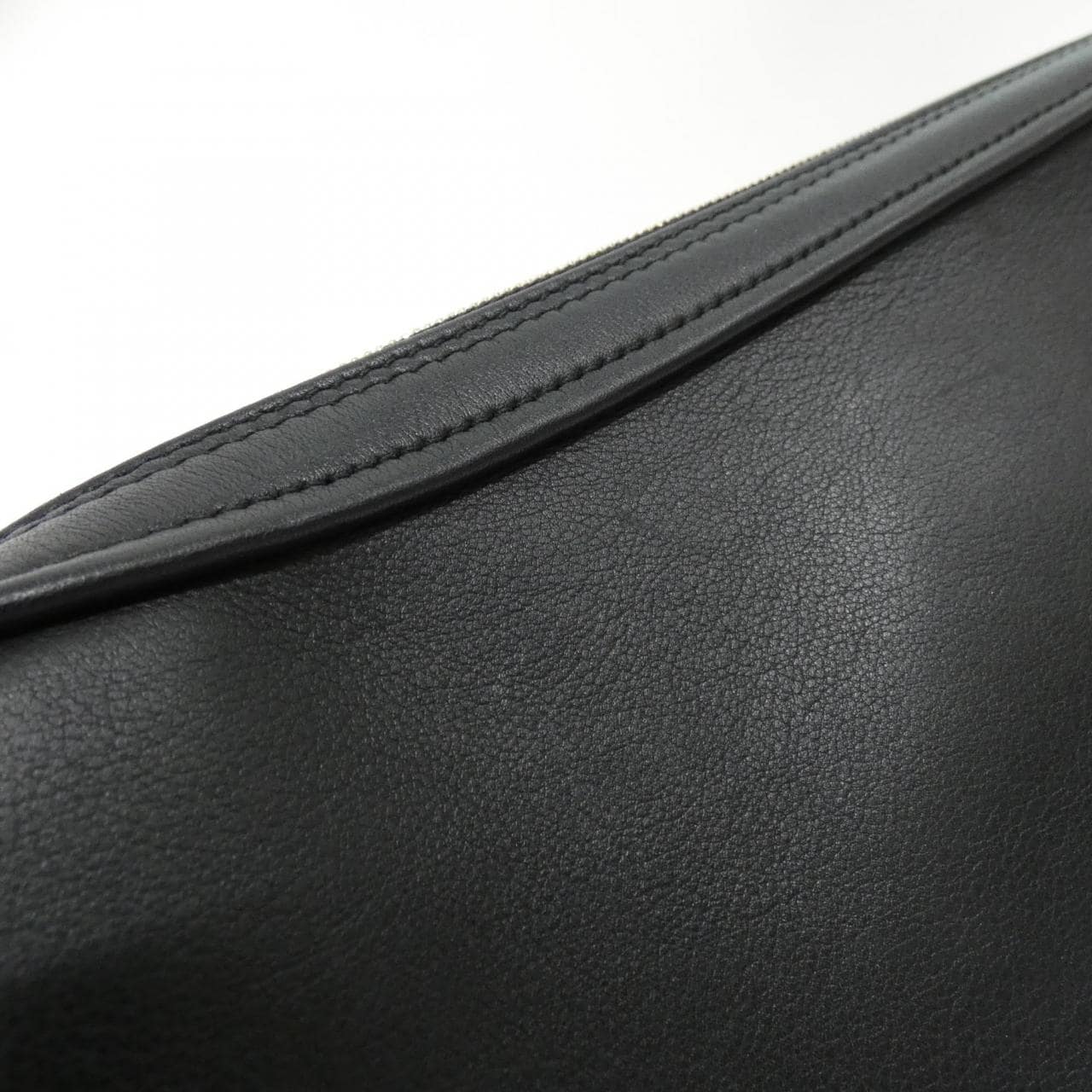 BALENCIAGA TRIANGLE POCHETTE M 476976 Bag