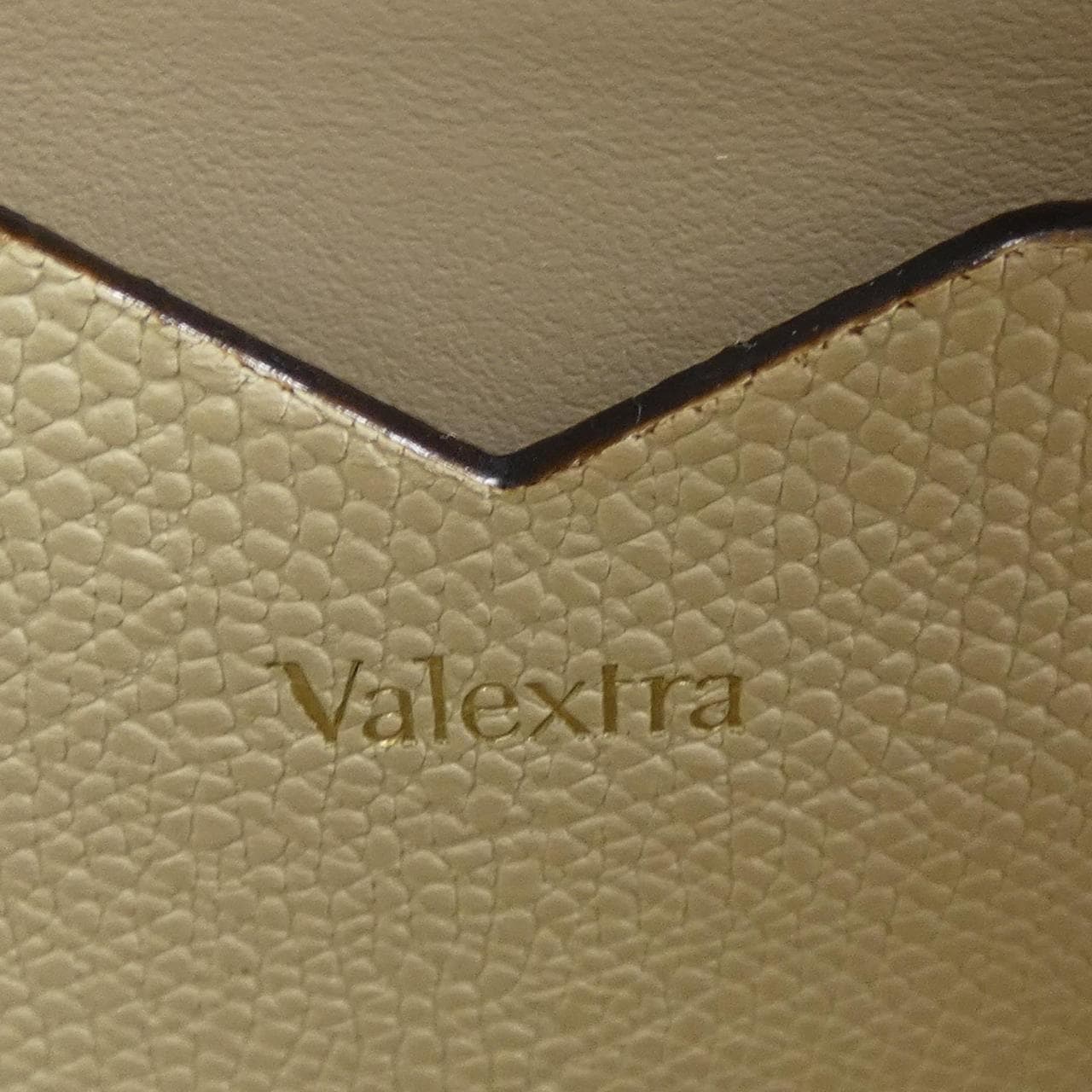 ヴァレクストラ VALEXTRA BAG