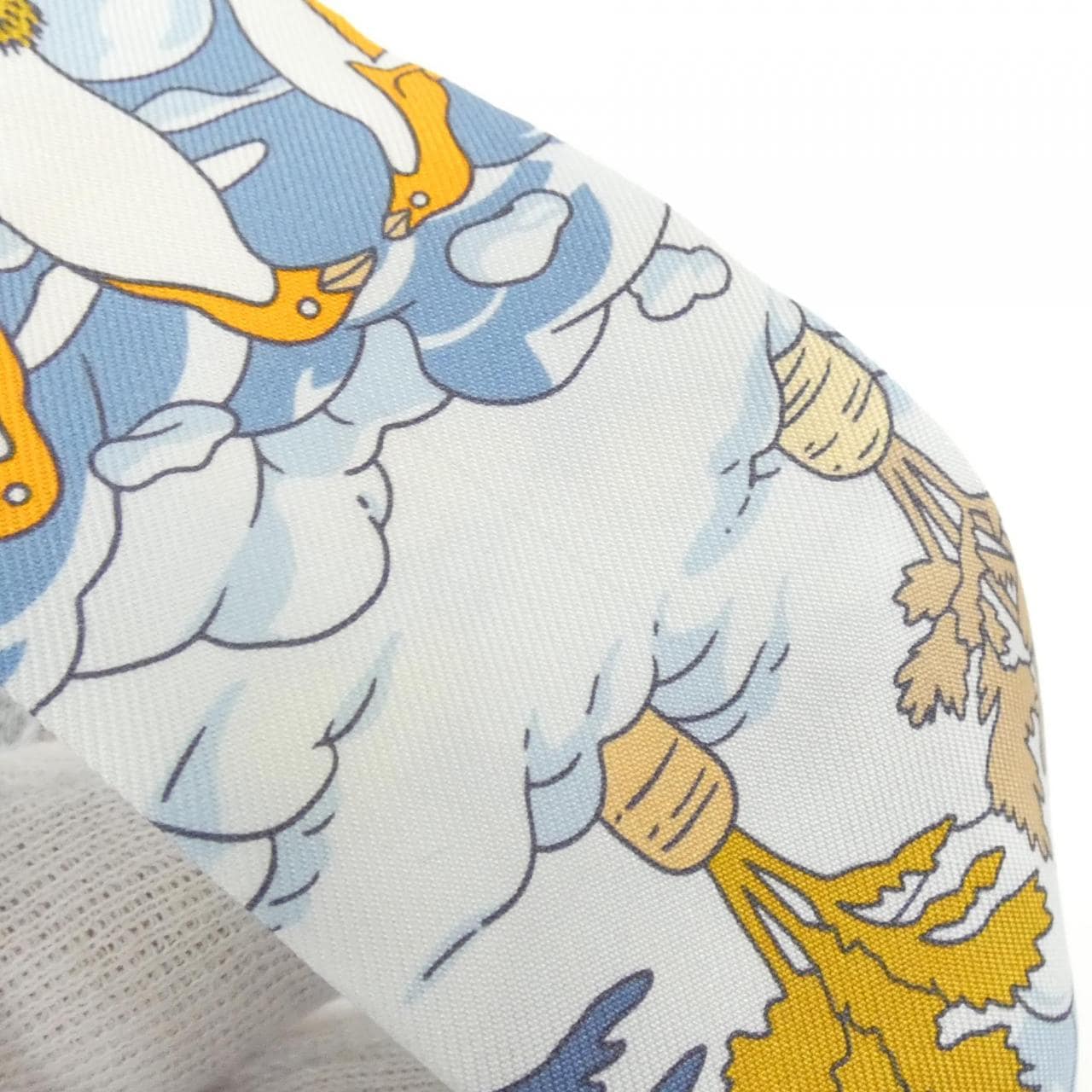 エルメス SUR MON NUAGE ツイリー 063900S スカーフ