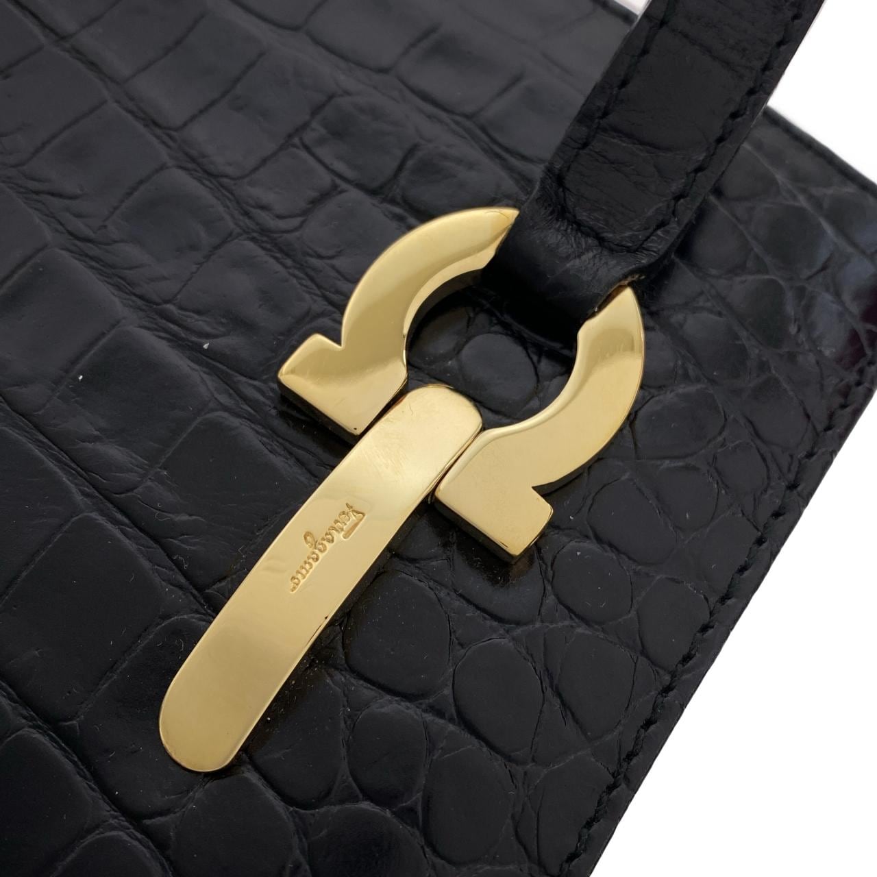 【ヴィンテージ】サルヴァトーレフェラガモ 21 7708 ショルダーバッグ