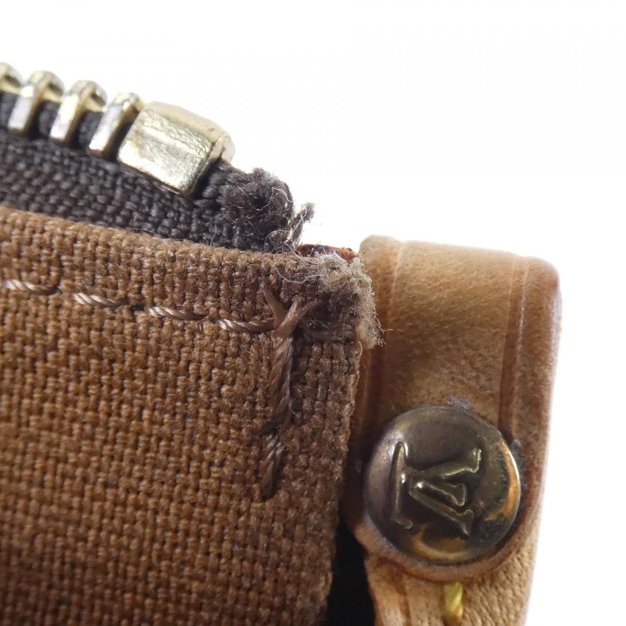 LOUIS VUITTON Monogram Popincourt M40009 Bag