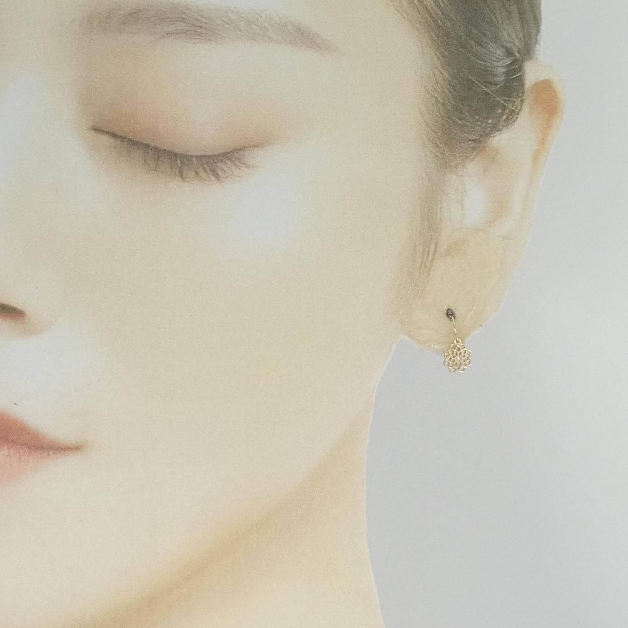 K10YG ダイヤモンド ピアス