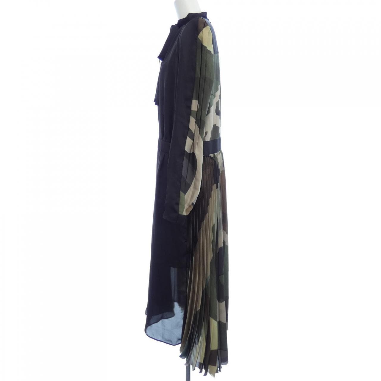 サカイ SACAI ワンピース