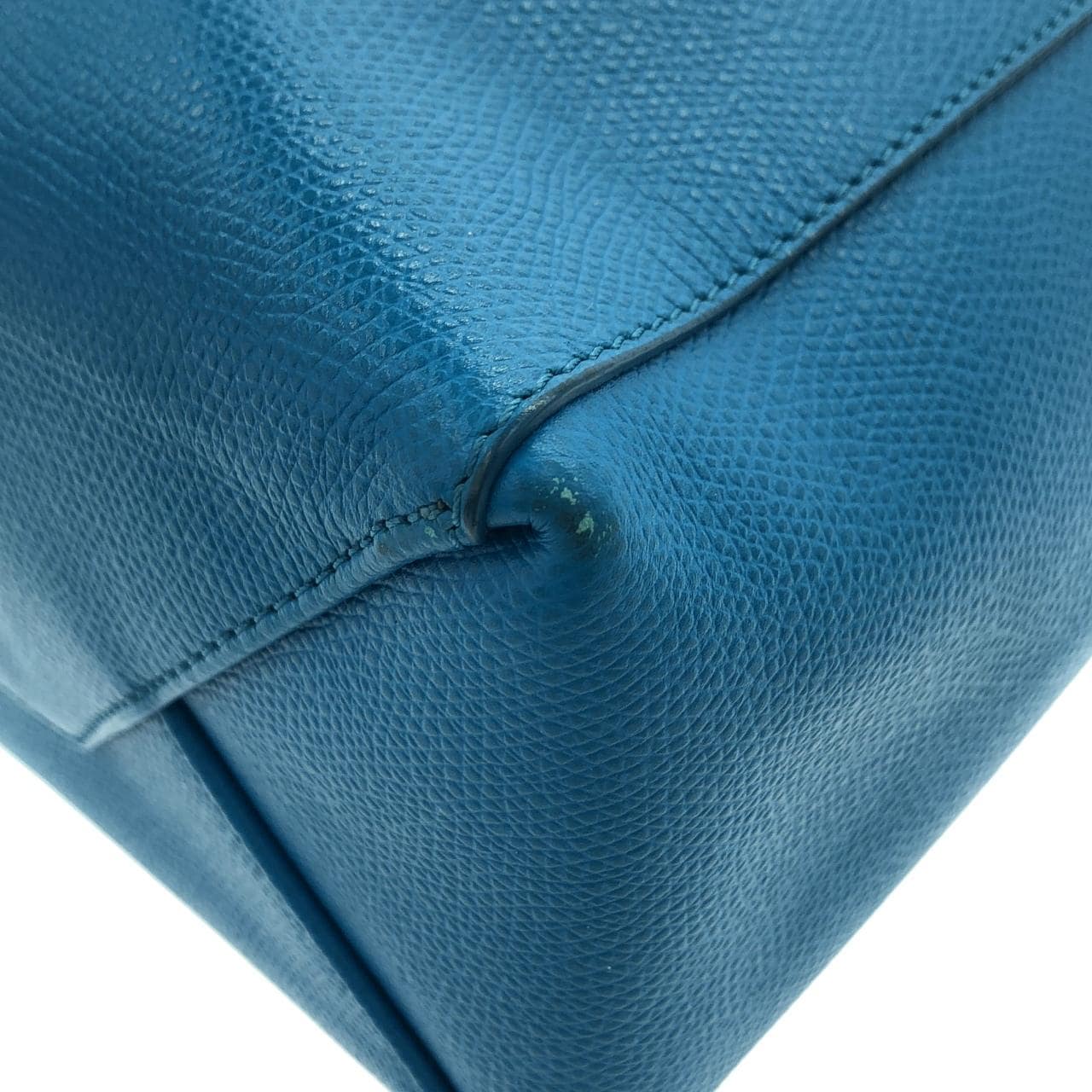 セリーヌ バーティカル カバ スモール 176183XBA バッグ