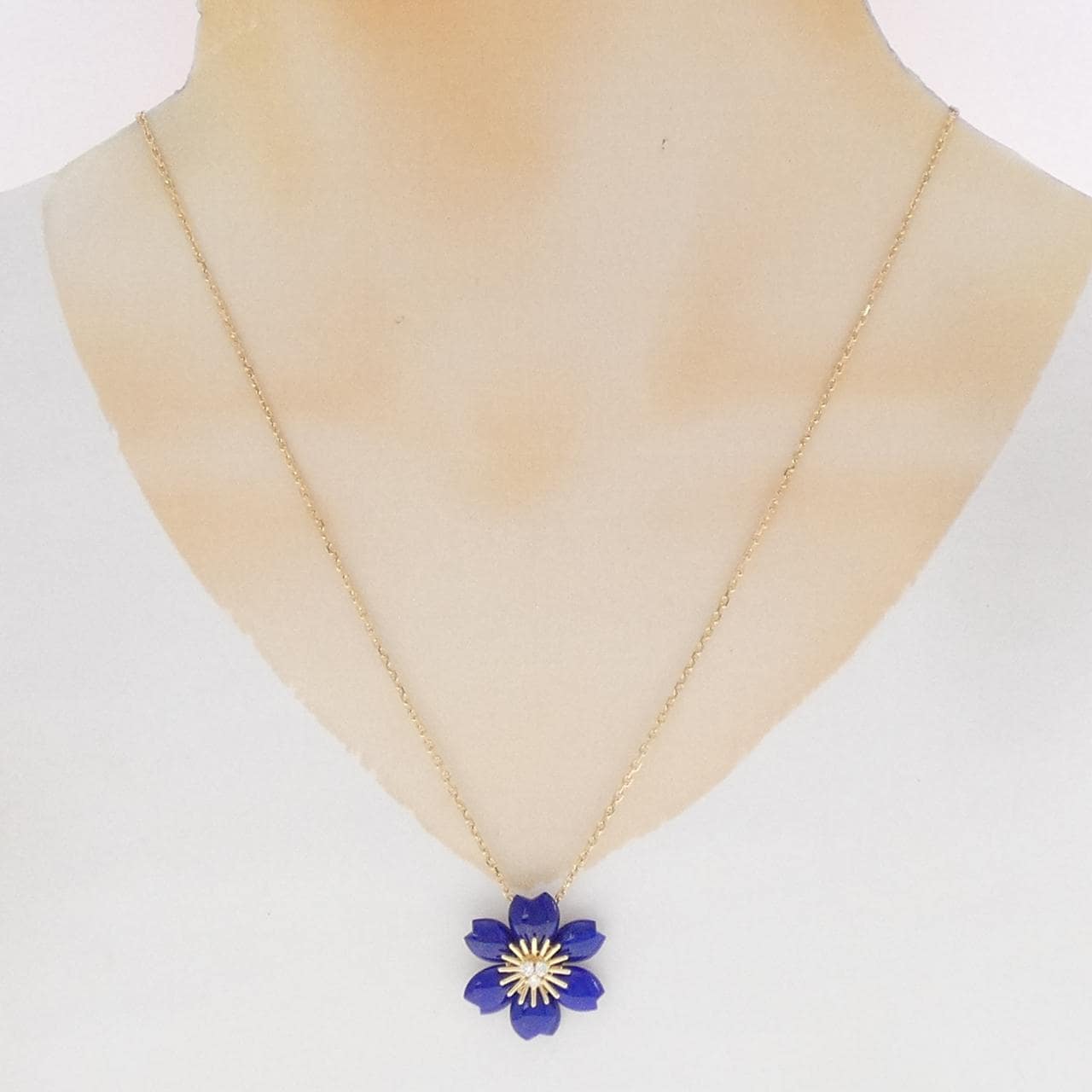 ヴァンクリーフ&アーペル ローズ ド ノエル ミニ ネックレス