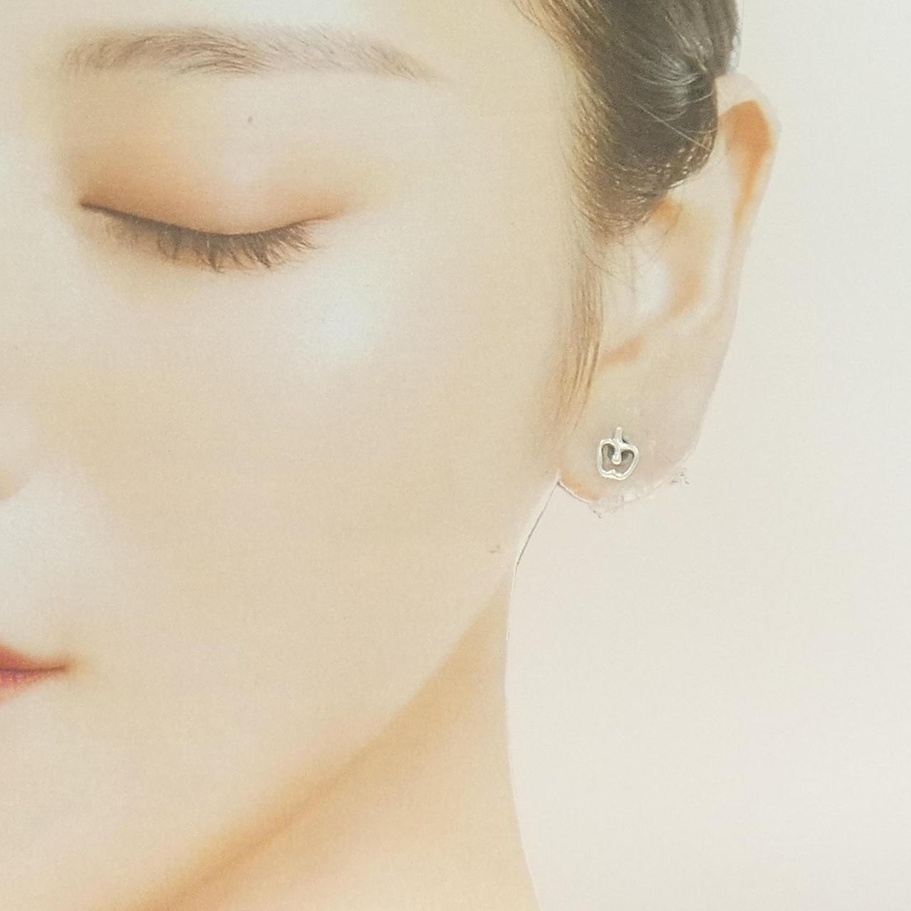 ティファニー アップル ピアス