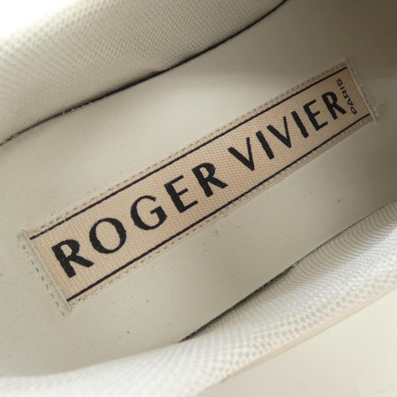 ロジェヴィヴィエ ROGER VIVIER スニーカー