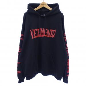 ヴェトモン VETEMENTS パーカー