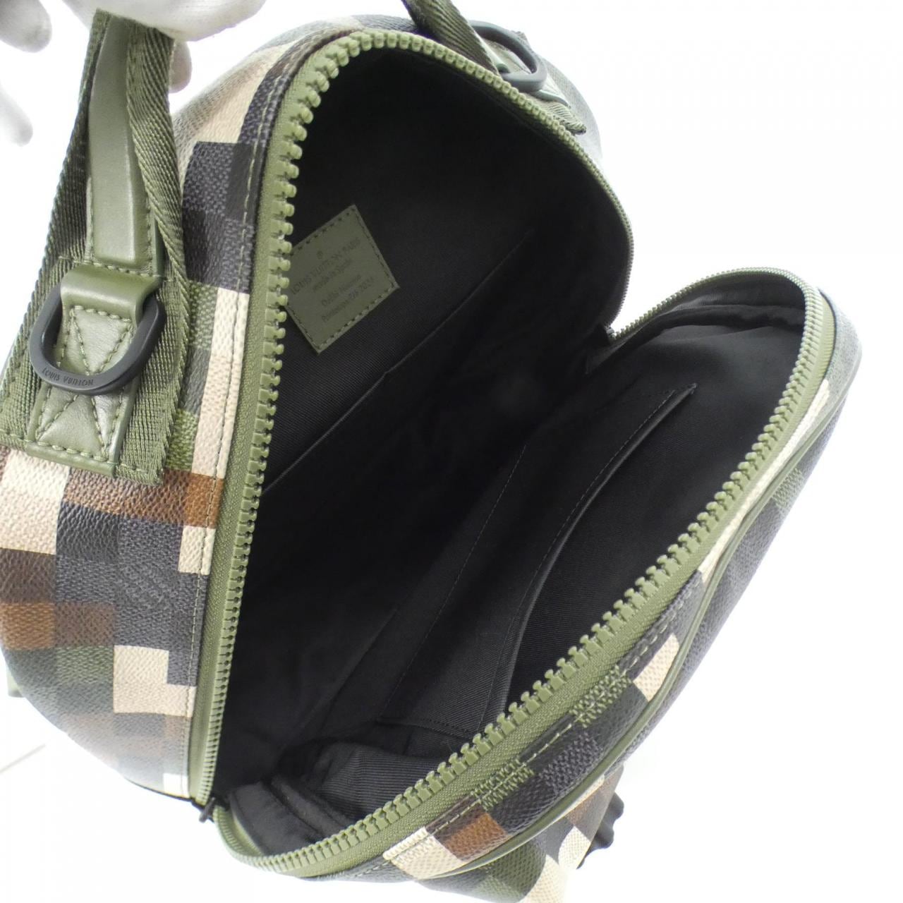 LOUIS VUITTON Damoflage 运动背包 M24445双肩包