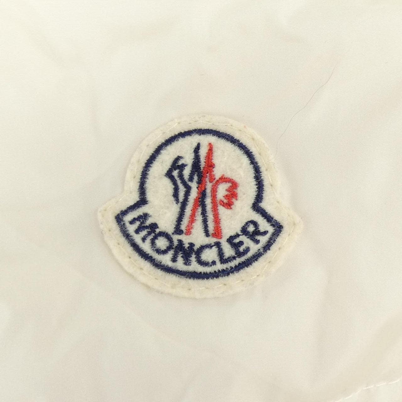 モンクレール MONCLER NESEA ダウンジャケット