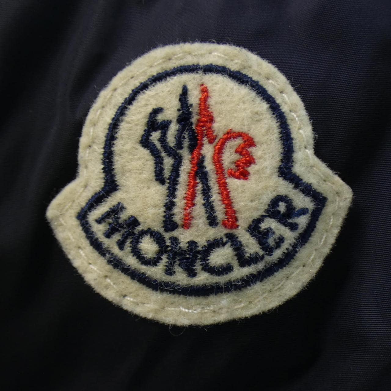 モンクレール MONCLER ダウンジャケット