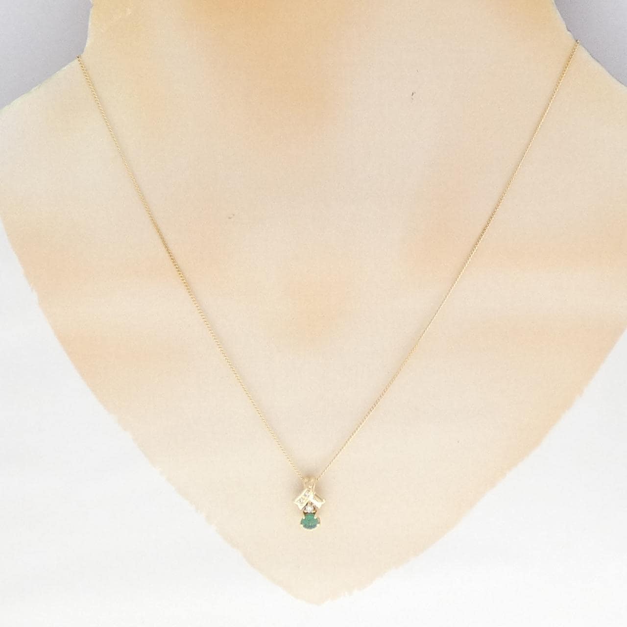 K18YG エメラルド ネックレス 0.27CT