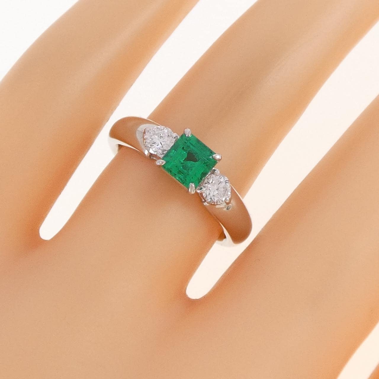 PT900 エメラルド リング 0.50CT