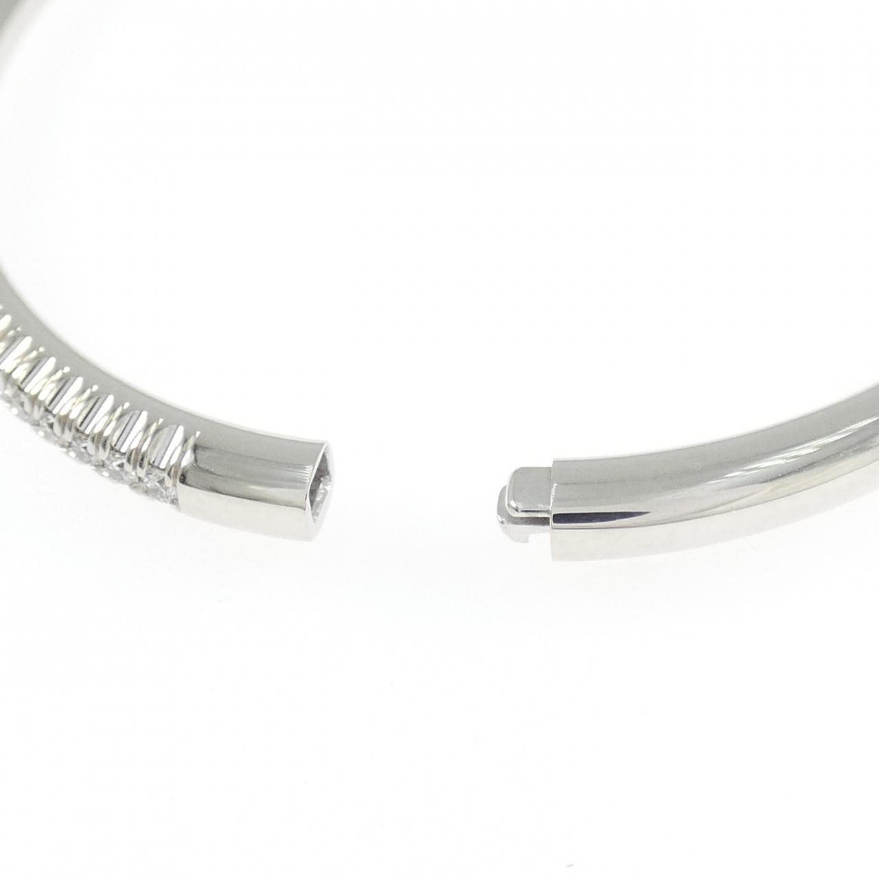 カルティエ エタンセル バングル