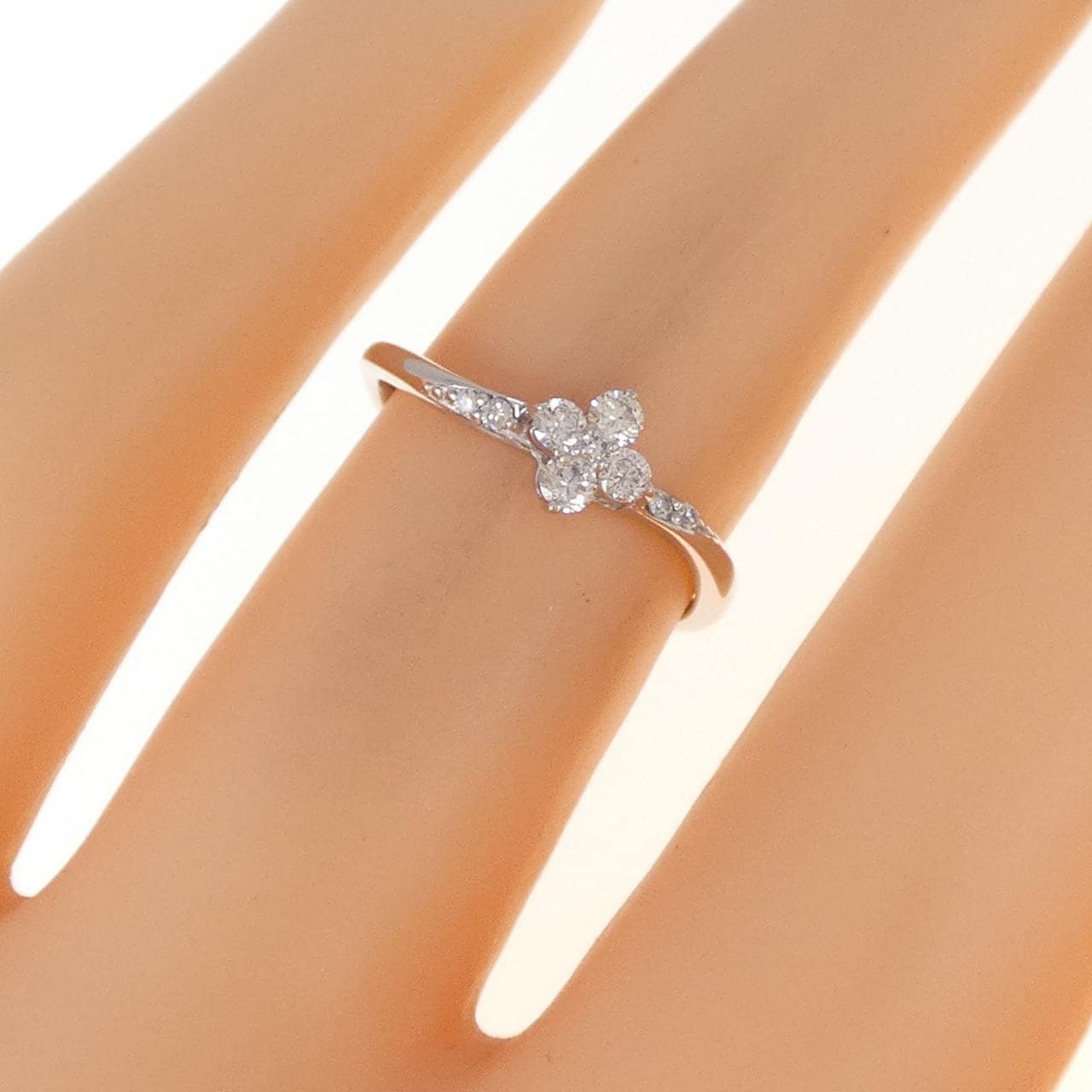 PT900 ダイヤモンド リング 0.15CT