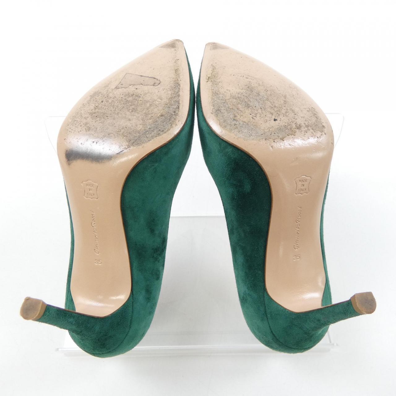 ジャンヴィトロッシ GIANVITO ROSSI パンプス