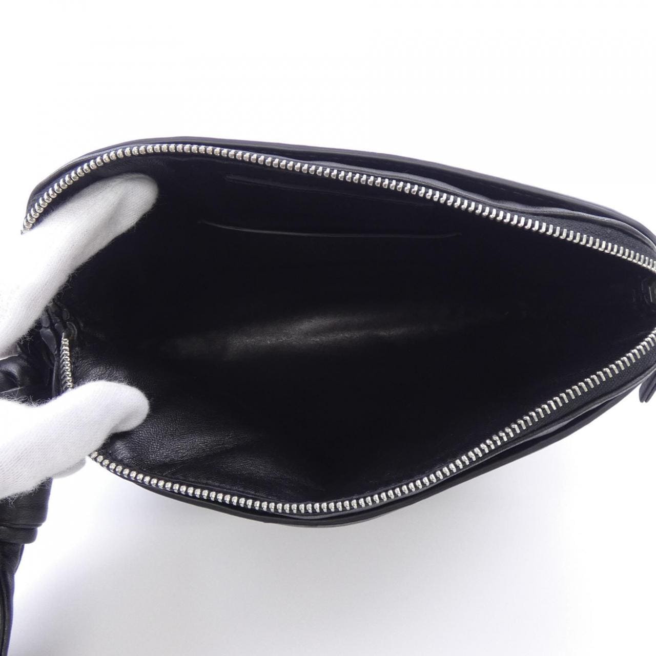 ザロウ THE ROW WRISTLET W1117 L105 BAG