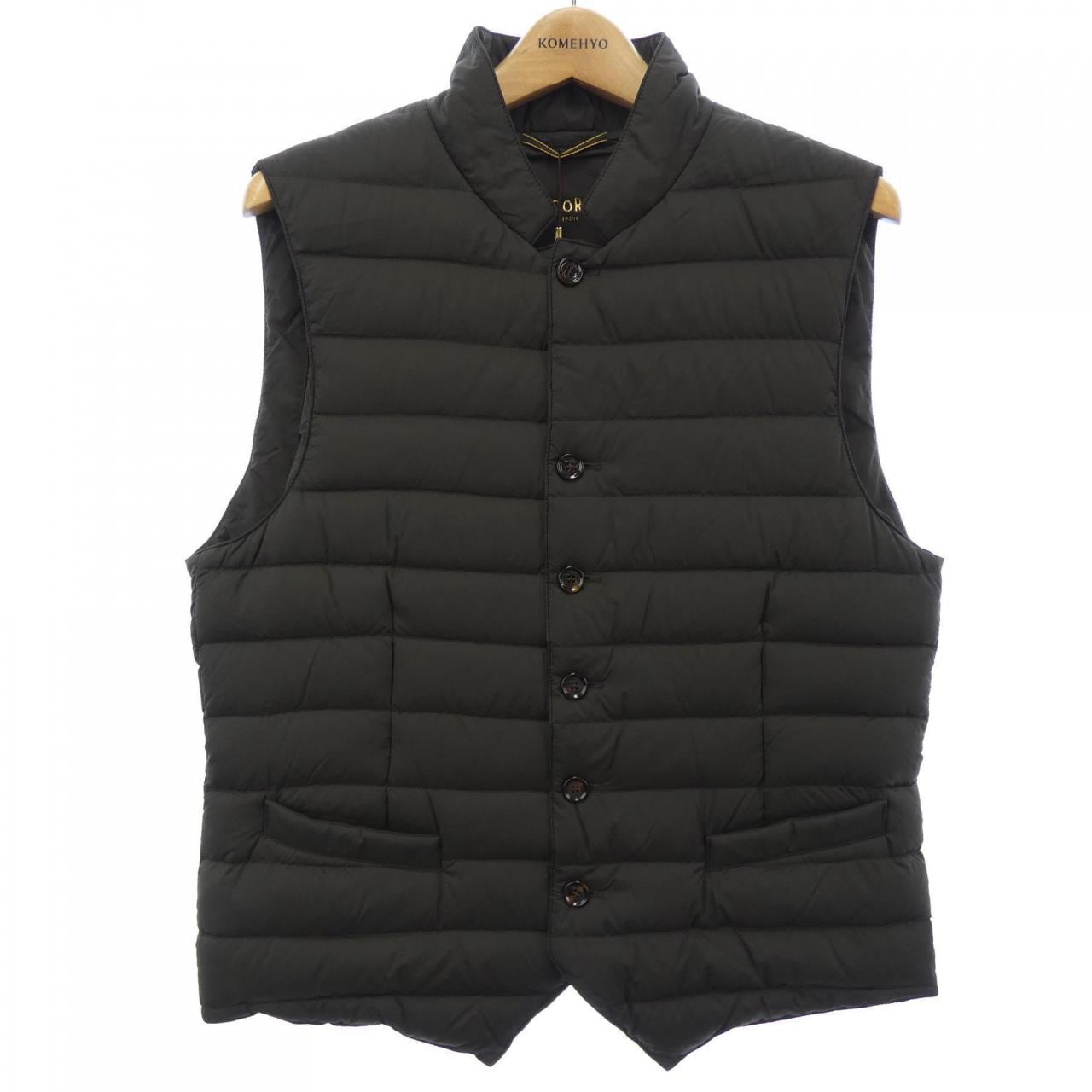 MOORER down vest