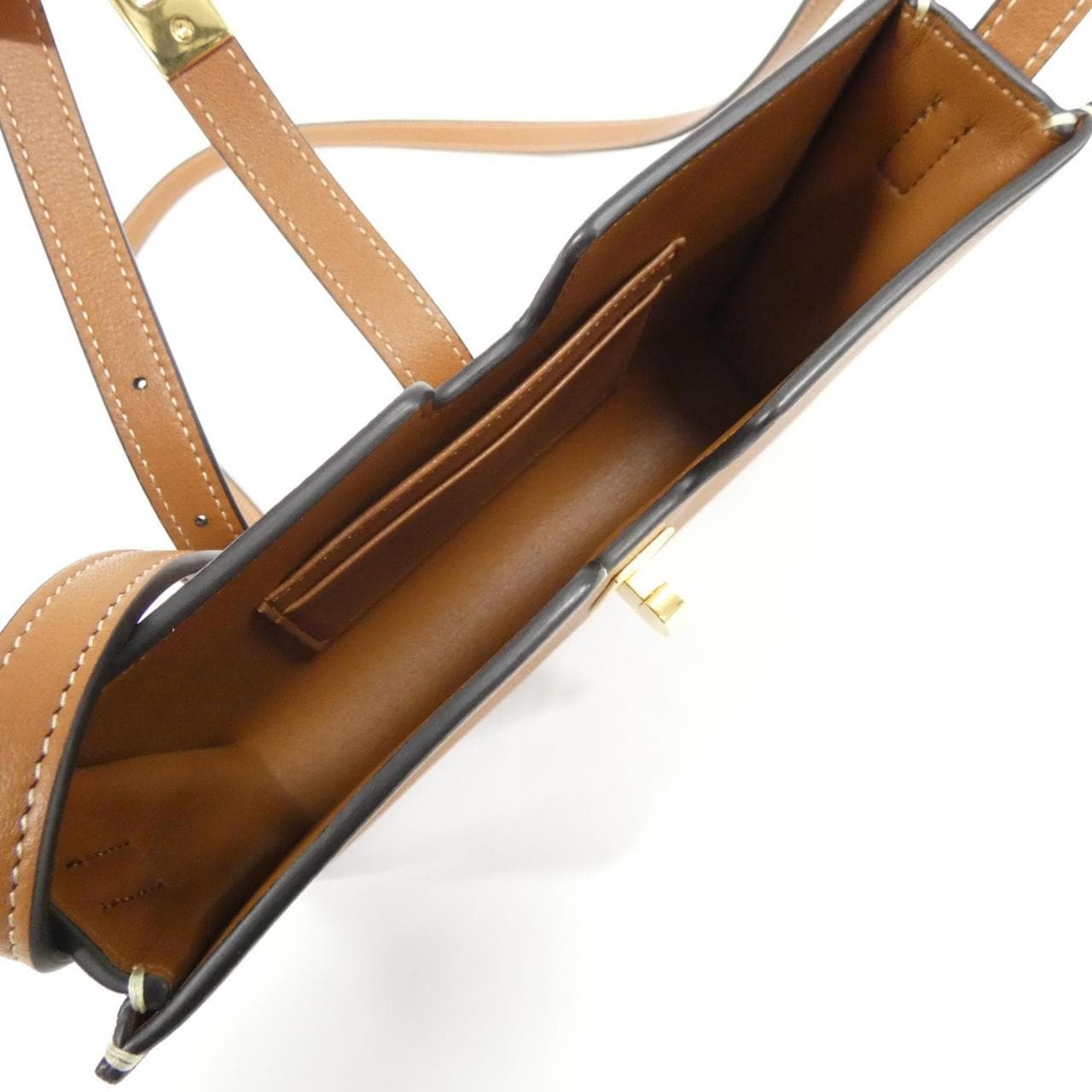 セリーヌ セーズ ストラップ ポシェット 10M443FVH ショルダーバッグ