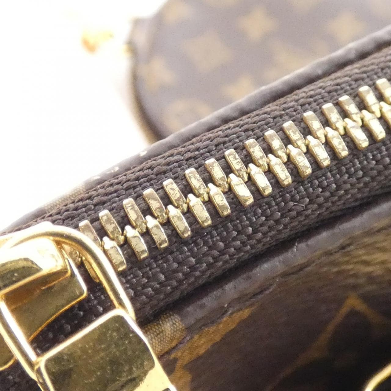 LOUIS VUITTON Monogram多口袋配件 M44840 單肩包