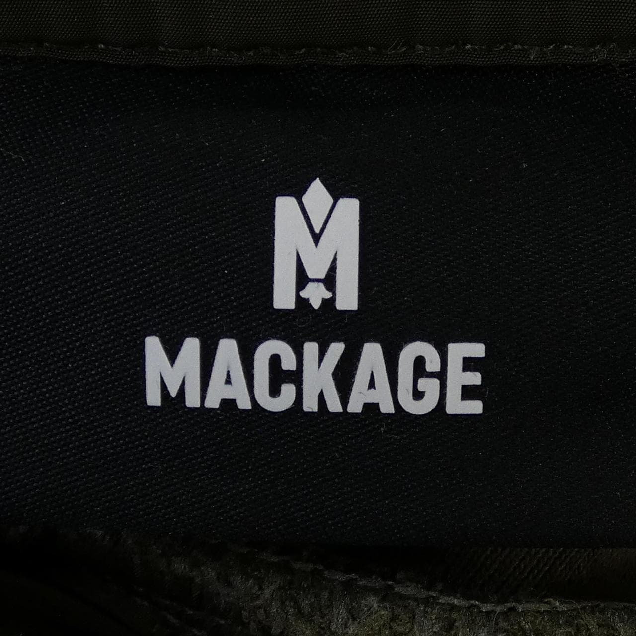 マッカージュ MACKAGE パーカー