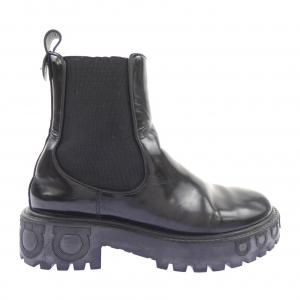 サルヴァトーレフェラガモ SALVATORE FERRAGAMO ブーツ