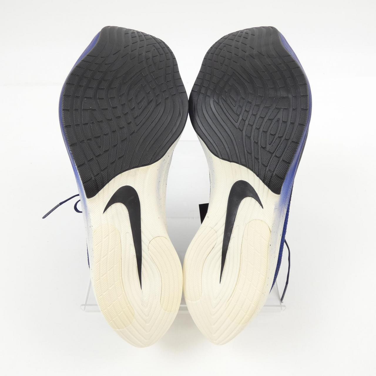 ナイキ NIKE スニーカー