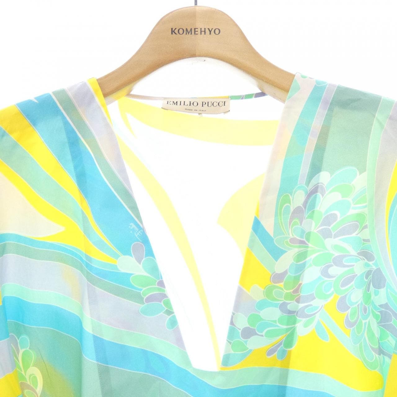 エミリオプッチ EMILIO PUCCI トップス