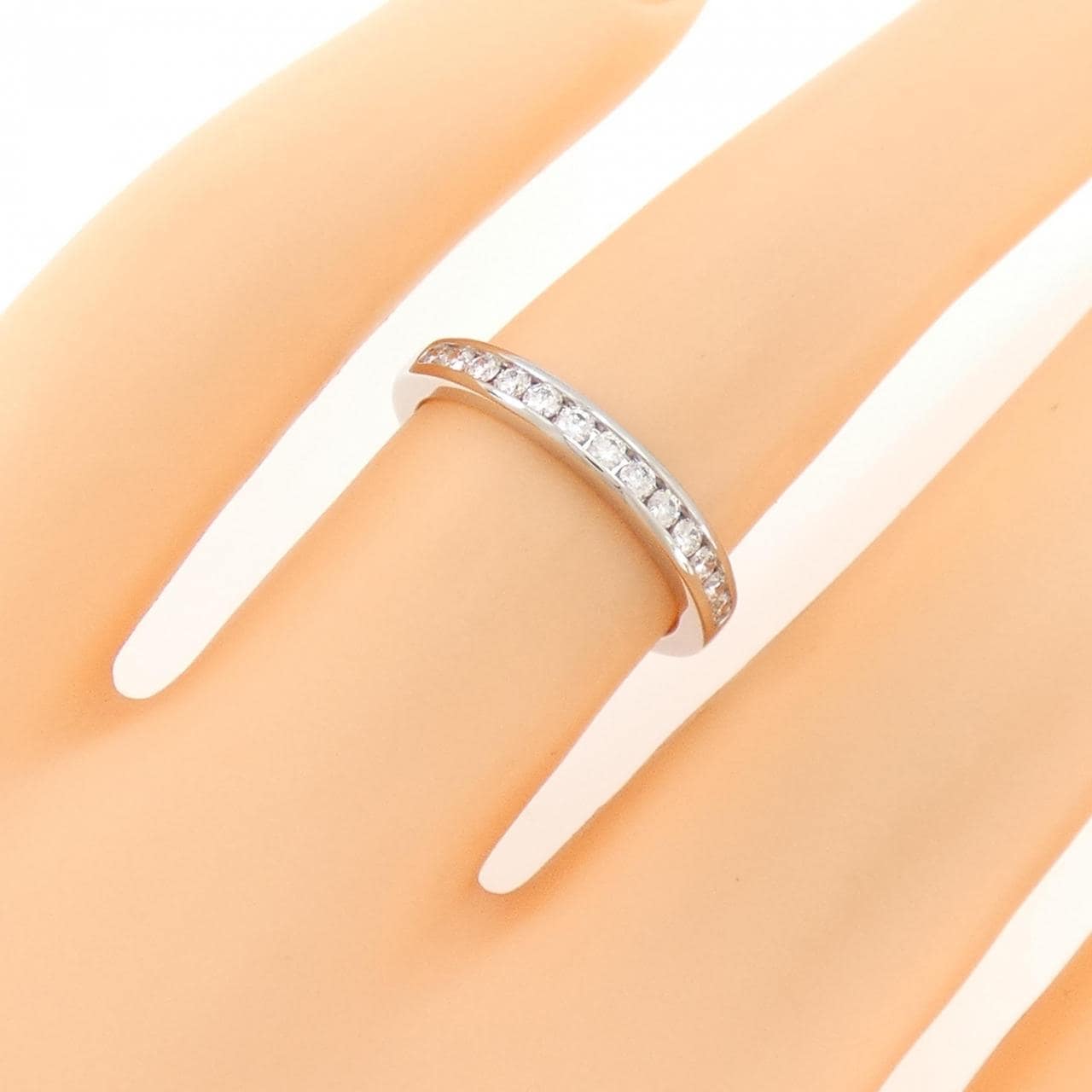 TIFFANY Half Circle Channel Setting Ring