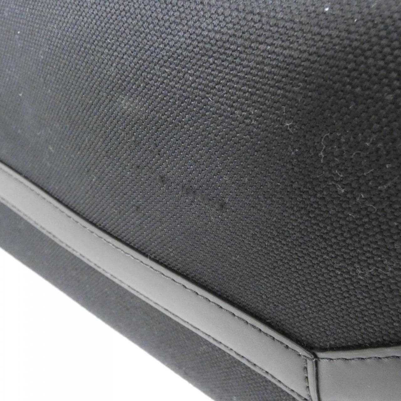 ヴァレンティノガラヴァーニ 2Y2B0A35PYY バッグ