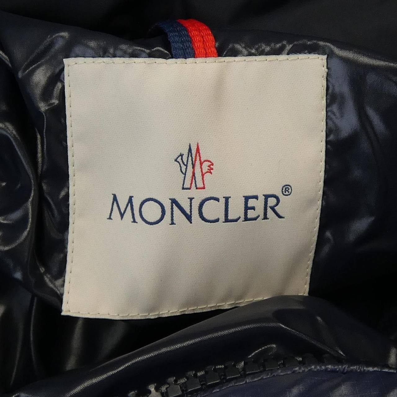 モンクレール MONCLER ダウンジャケット