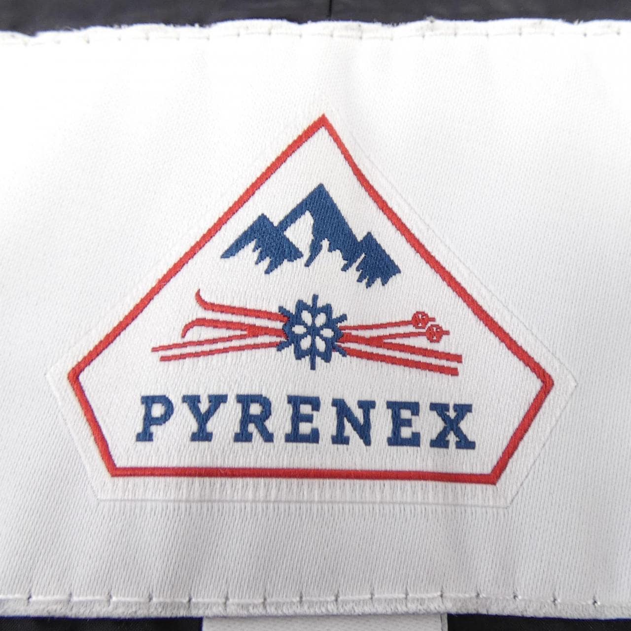 比利牛斯PYRENEX羽绒服