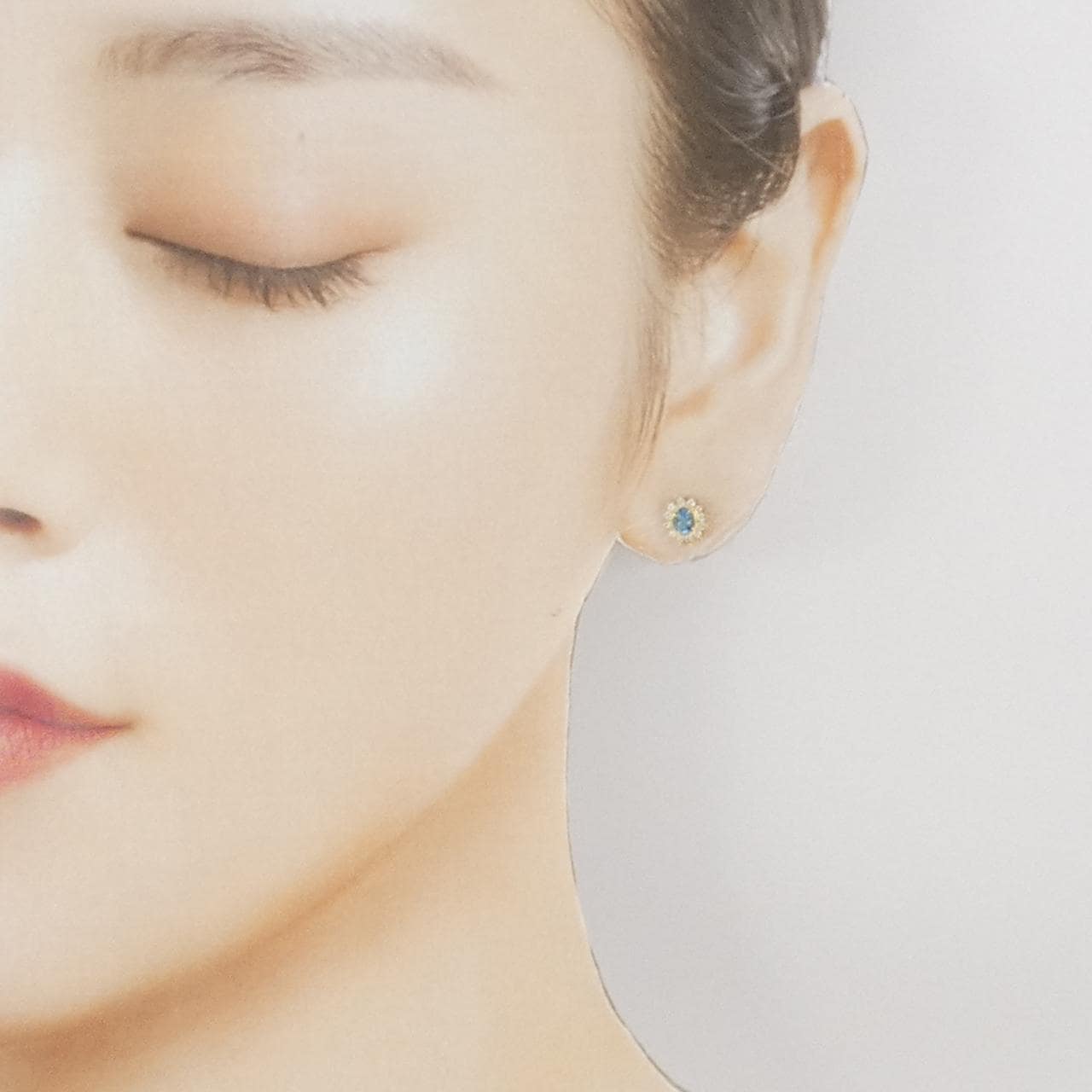 K18YG Aquamarine earrings