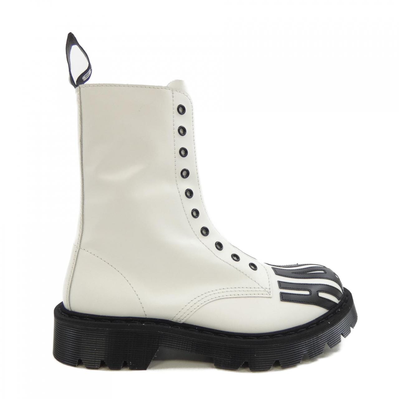 VETEMENTS boots