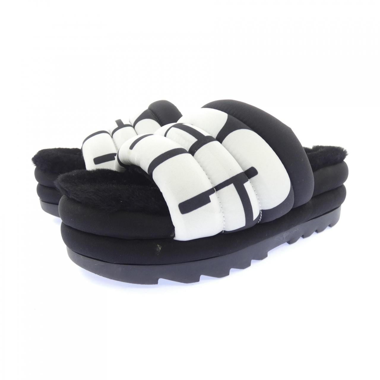 アグ UGG サンダル