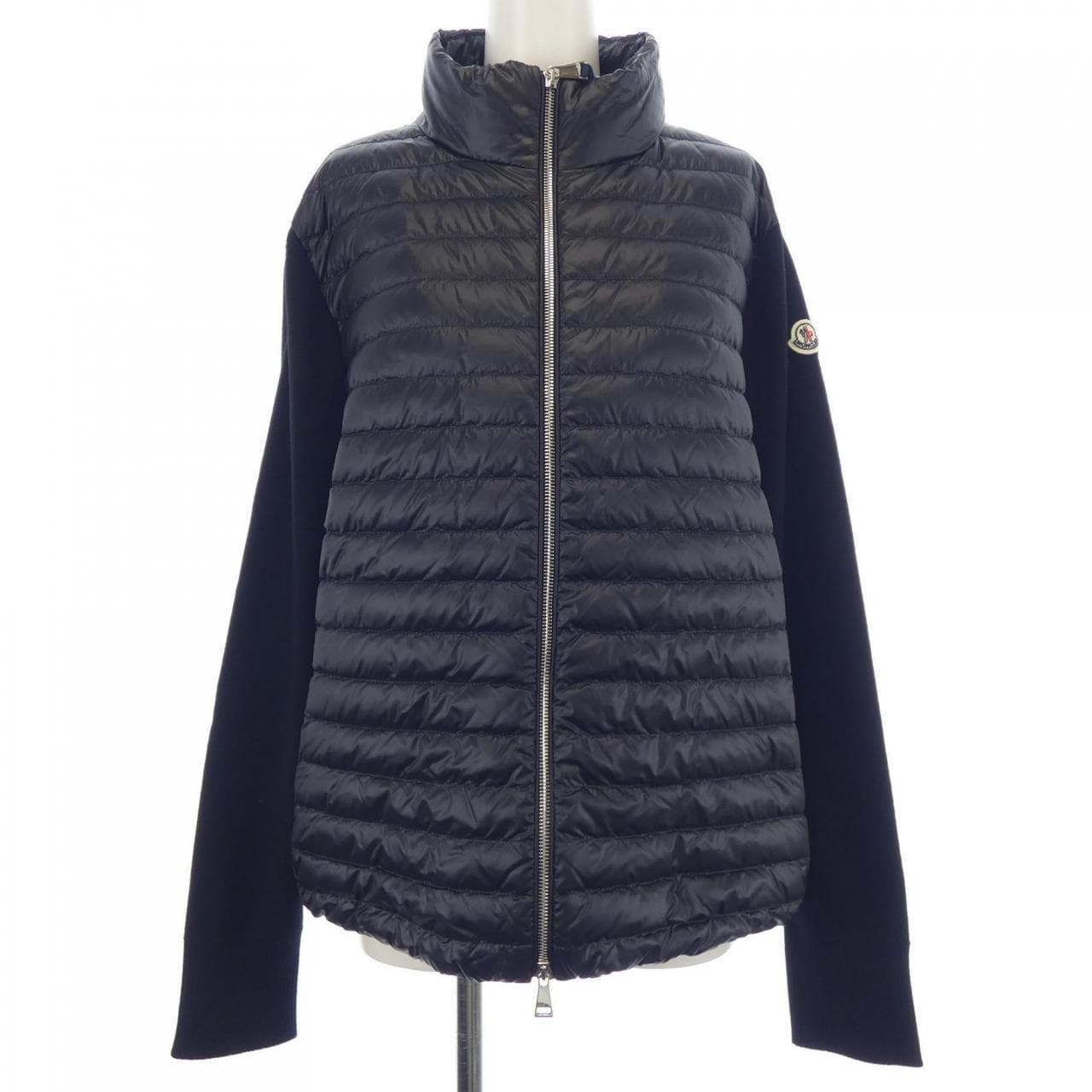 モンクレール MONCLER ダウンジャケット