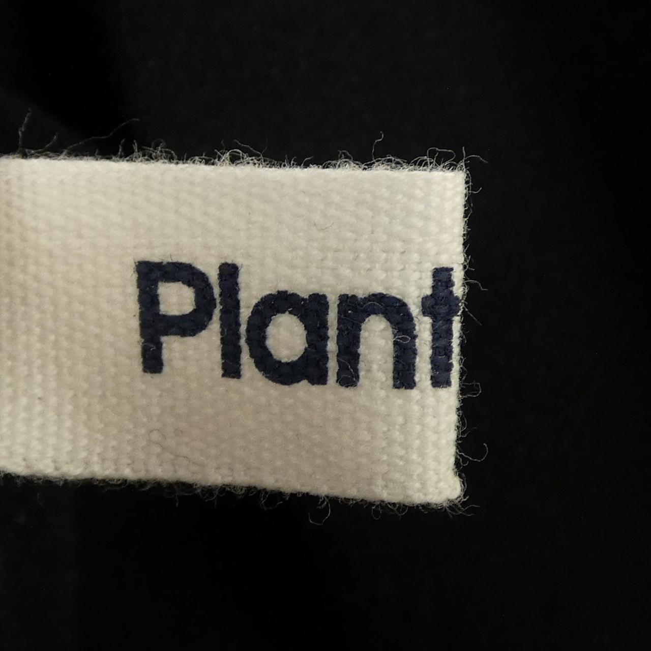 PLANTATION トップス