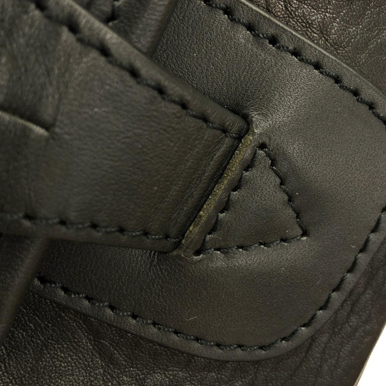 ハンティングワールド バッグ