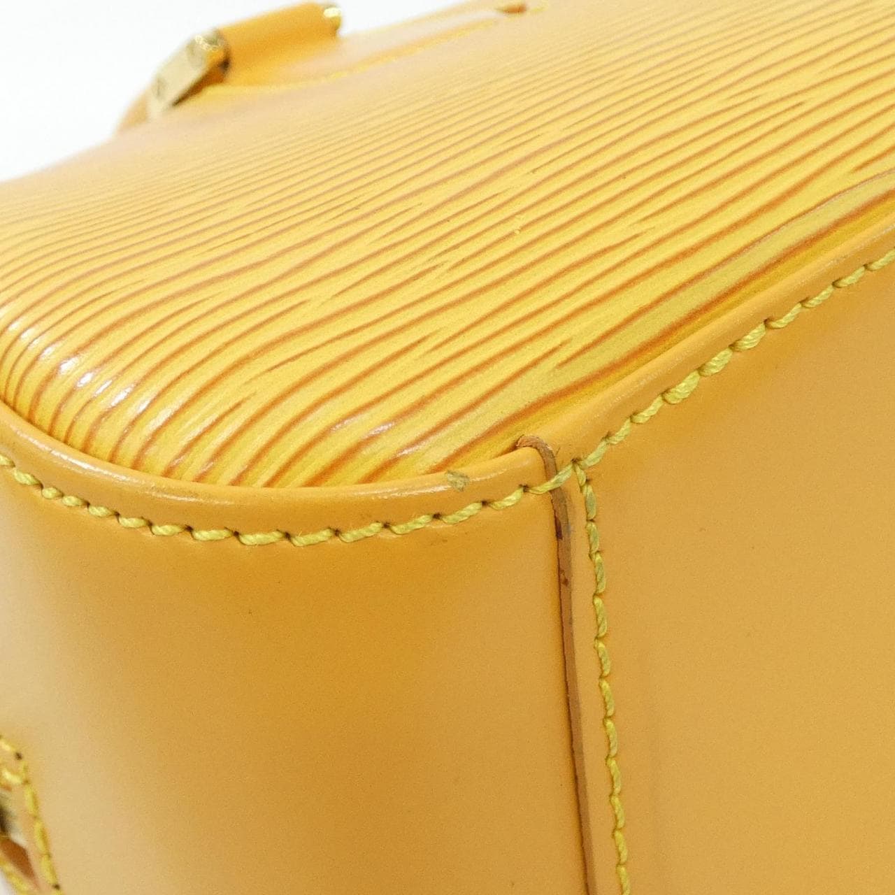 ルイヴィトン エピ ジャスミン M52089 バッグ