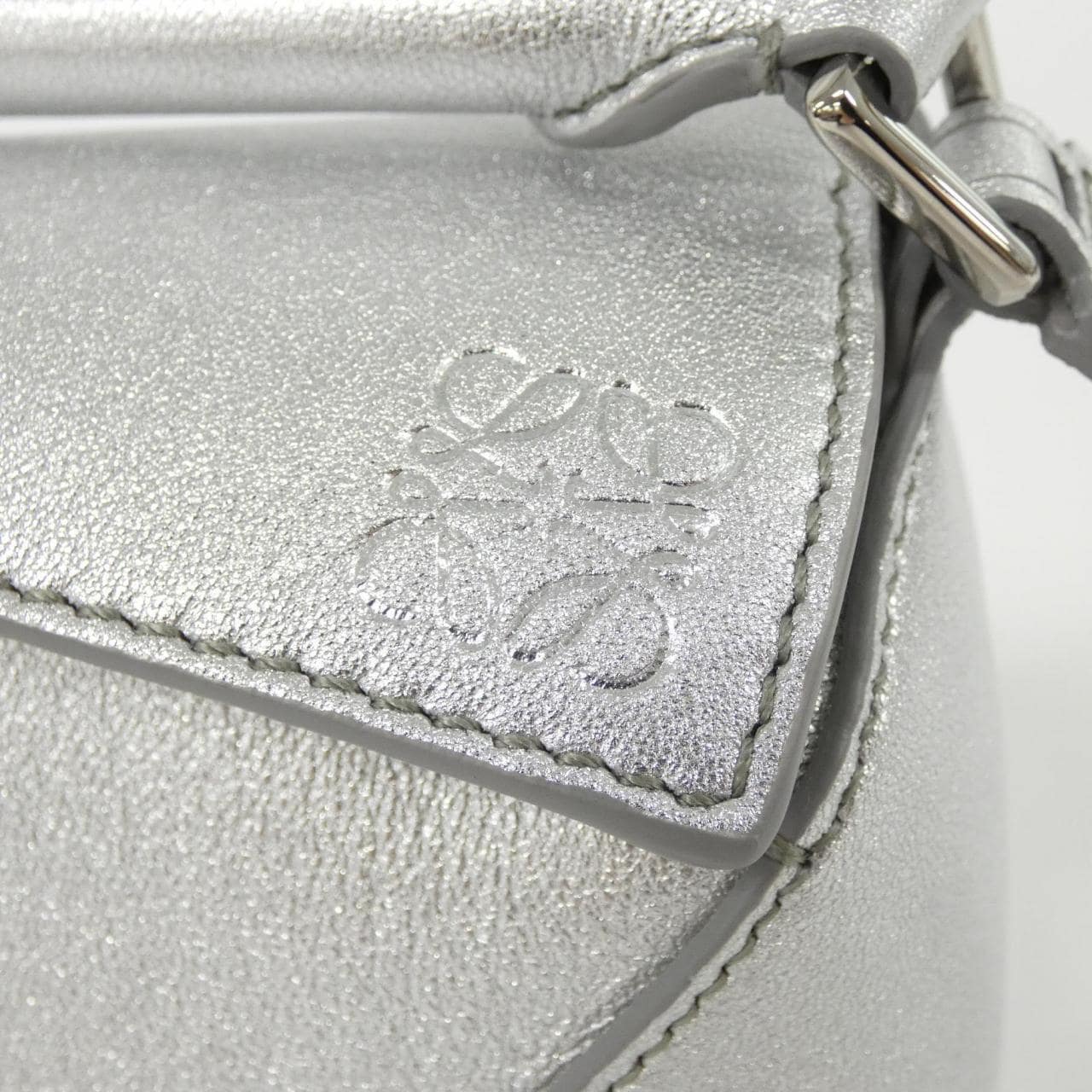 [BRAND NEW] Loewe Puzzle Edge Mini A510P88X43 Bag