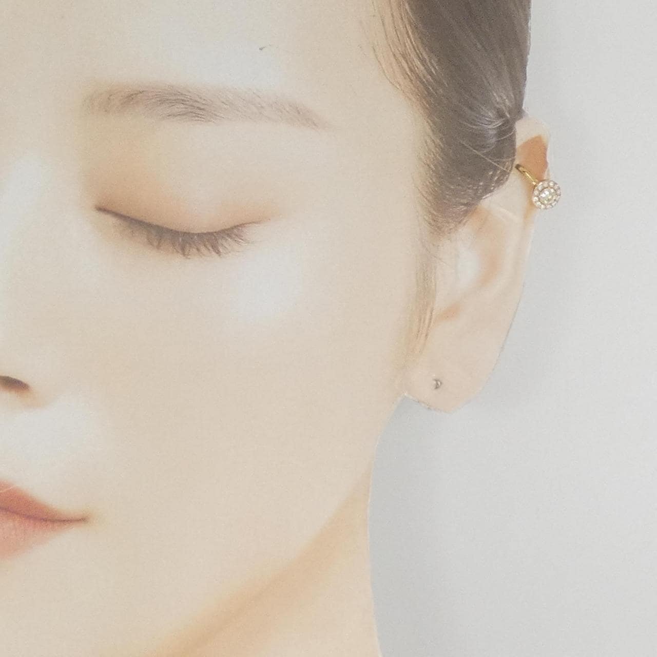 [BRAND NEW] K18YG Diamond Ear Cuff 0.20CT (Single)