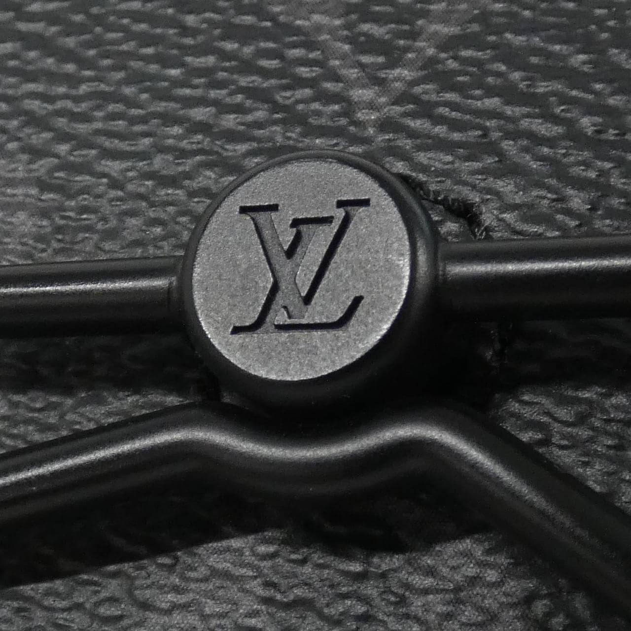 ルイヴィトン モノグラム エクリプス スティーマー ウエアラブル ウォレット M81783 ショルダーバッグ