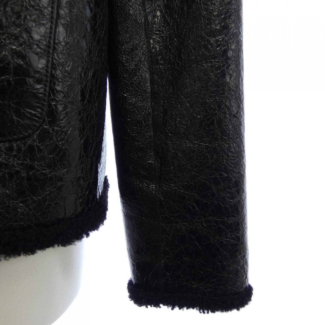 シャネル CHANEL P59999C00362 ムートンジャケット